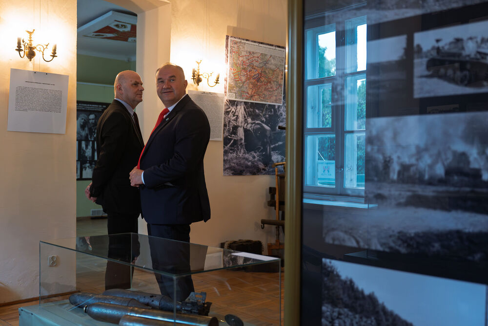 Obchody V Święta Pułkowego 7 Pułku Artylerii Lekkiej i IV Zjazd Rodzin Żołnierzy 7 Dywizji Piechoty. Fot. IPN Krzysztof Łojko