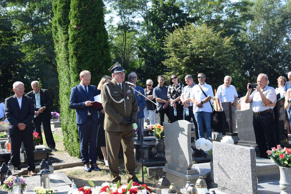 Upamiętniono powstańca śląskiego kpt. Adama Białoszyńskiego w ramach akcji „Wszyscy jesteśmy ze Śląska!”. Fot.: IPN Dominik Grabis