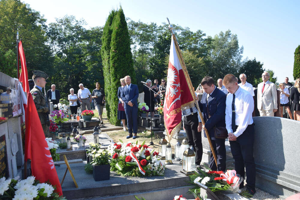 Upamiętniono powstańca śląskiego kpt. Adama Białoszyńskiego w ramach akcji „Wszyscy jesteśmy ze Śląska!”. Fot.: IPN Dominik Grabis