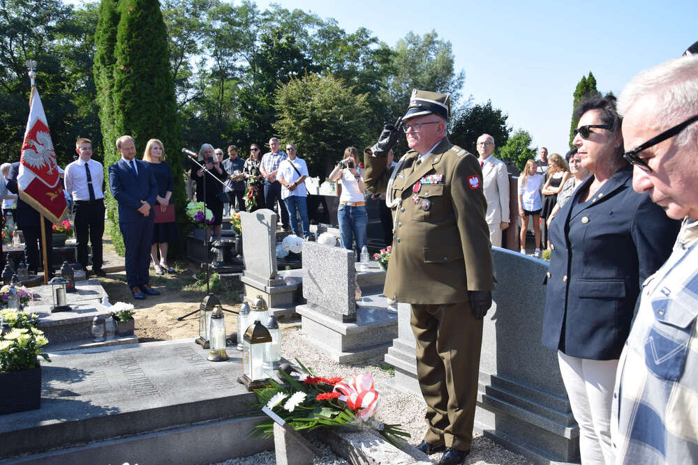 Upamiętniono powstańca śląskiego kpt. Adama Białoszyńskiego w ramach akcji „Wszyscy jesteśmy ze Śląska!”. Fot.: IPN Dominik Grabis