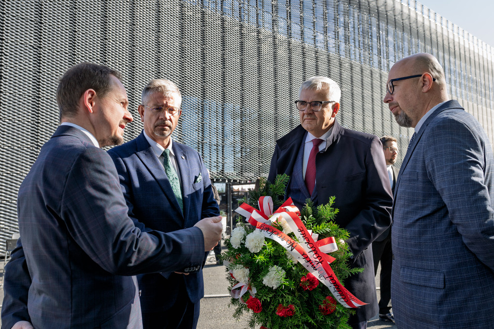 Wernisaż wystawy Krzysztofa Duckiego ROZMÓWKI POLSKO-WĘGIERSKIE. Fot.: IPN Krzysztof Łojko