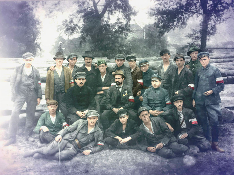 Ochotnicy z Zakopanego w III powstaniu śląskim. Edward Białecki ( w ostatnim rzędzie, piąty od prawej strony) Fot. Archiwum Muzeum Tatrzańskiego