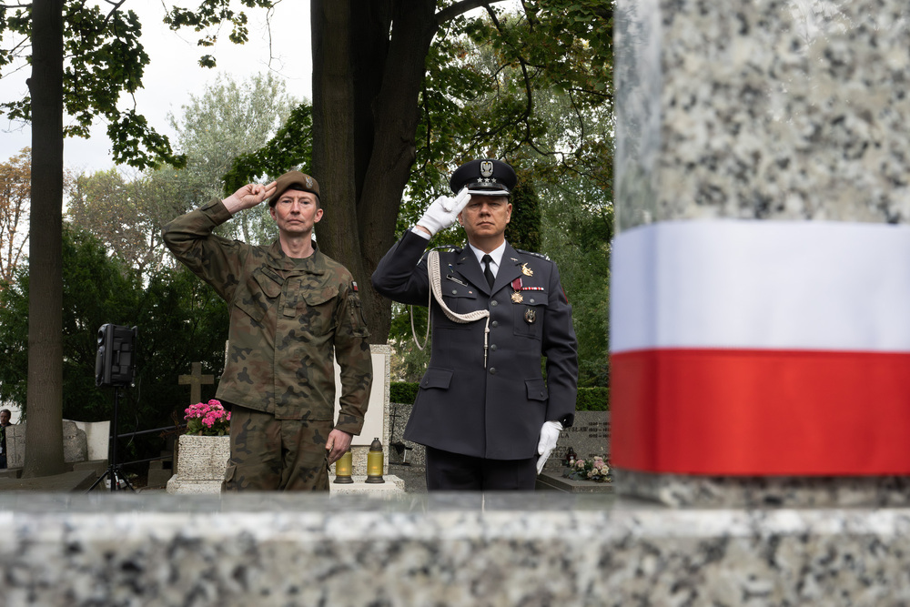 W Warszawie upamiętniliśmy powstańca śląskiego płk. Tadeusza Puszczyńskiego „Konrada Wawelberga” w ramach akcji „Wszyscy jesteśmy ze Śląska!". Fot.: IPN Krzysztof Łojko