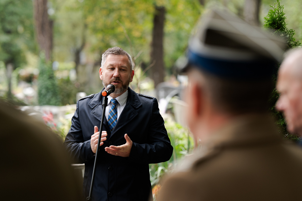 Upamiętnienie dr. Juliusza Niekrasza w ramach obchodów Dnia Polskiego Państwa Podziemnego. Fot.: IPN Krzysztof Łojko