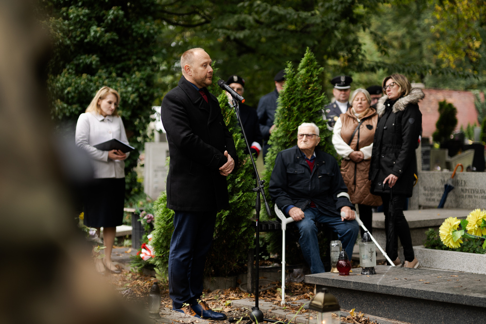 Upamiętnienie dr. Juliusza Niekrasza w ramach obchodów Dnia Polskiego Państwa Podziemnego. Fot.: IPN Krzysztof Łojko