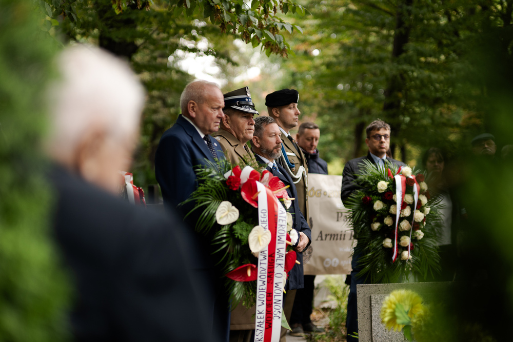 Upamiętnienie dr. Juliusza Niekrasza w ramach obchodów Dnia Polskiego Państwa Podziemnego. Fot.: IPN Krzysztof Łojko