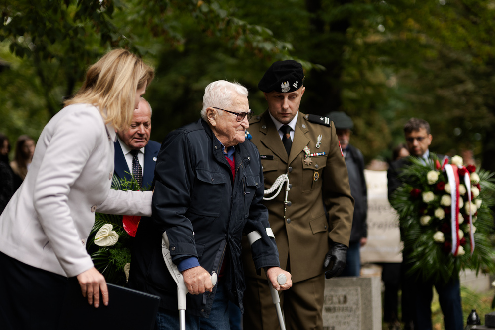 Upamiętnienie dr. Juliusza Niekrasza w ramach obchodów Dnia Polskiego Państwa Podziemnego. Fot.: IPN Krzysztof Łojko