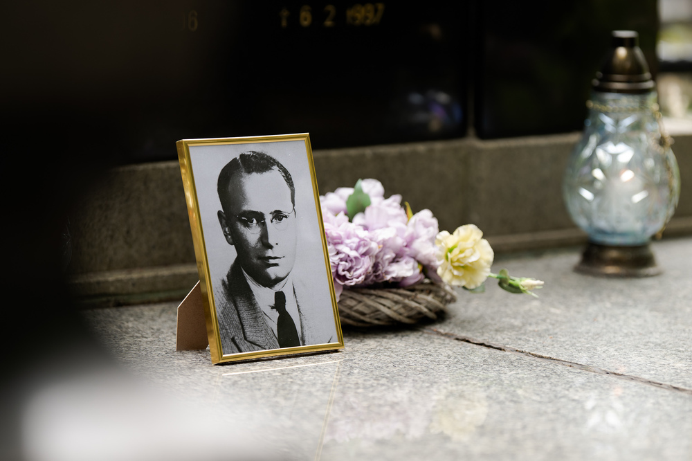 Upamiętnienie dr. Juliusza Niekrasza w ramach obchodów Dnia Polskiego Państwa Podziemnego. Fot.: IPN Krzysztof Łojko