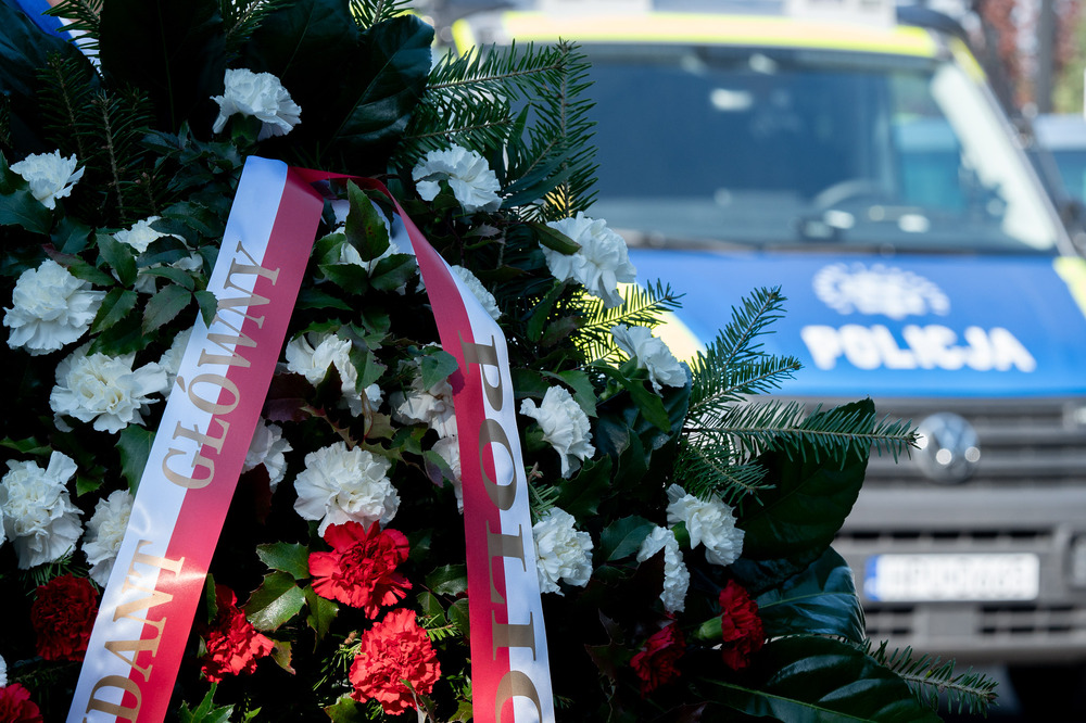 Uroczystość oznaczenia grobu insp. PP Wiktora Ludwikowskiego znakiem pamięci „Tobie Polsko” w Kędzierzynie-Koźlu. Fot.: IPN Krzysztof Łojko