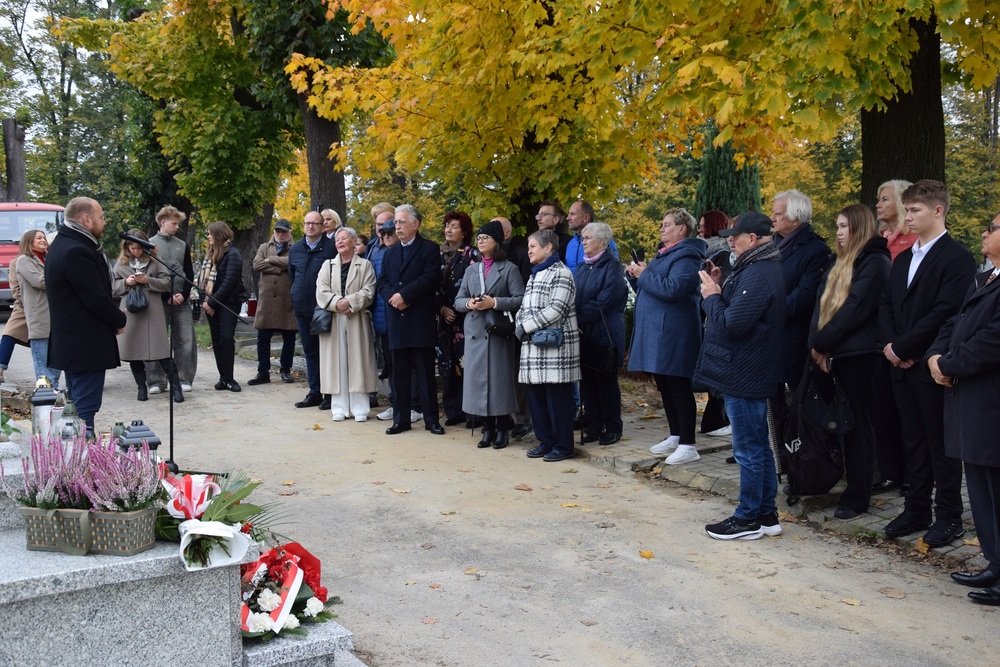 Upamiętnienie powstańca śląskiego Augustyna Wyleżycha w Wodzisławiu Śląskim. Fot. Danuta Mikoda/IPN