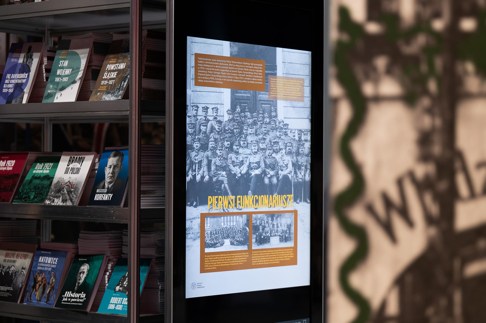 Stoisko IPN Katowice – historia w działaniu. Fot.: IPN Krzysztof Łojko
