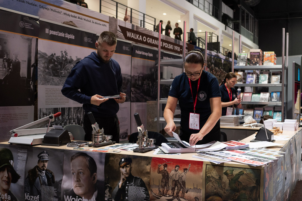 Stoisko IPN Katowice – historia w działaniu. Fot.: IPN Krzysztof Łojko