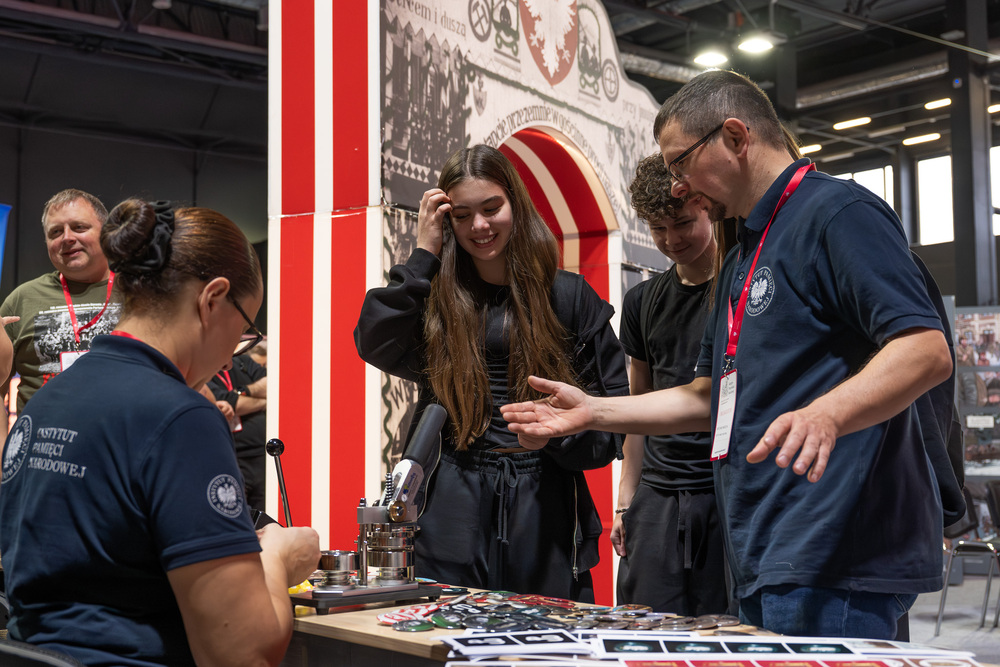 Stoisko IPN Katowice – historia w działaniu. Fot.: IPN Krzysztof Łojko