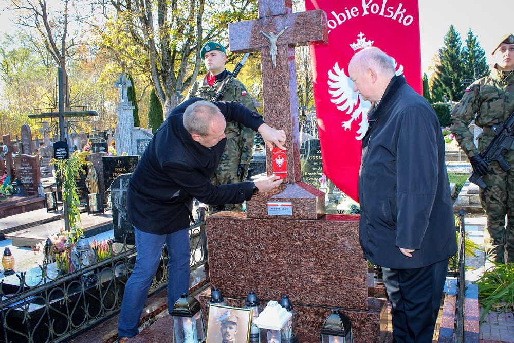 Upamiętniliśmy powstańców śląskich i sejneńskich Władysława Kryszpina ps. „Kruk” oraz Jana Skibickiego ps. „Kłos”. Fot. Katarzyna Dojs/IPN Białystok