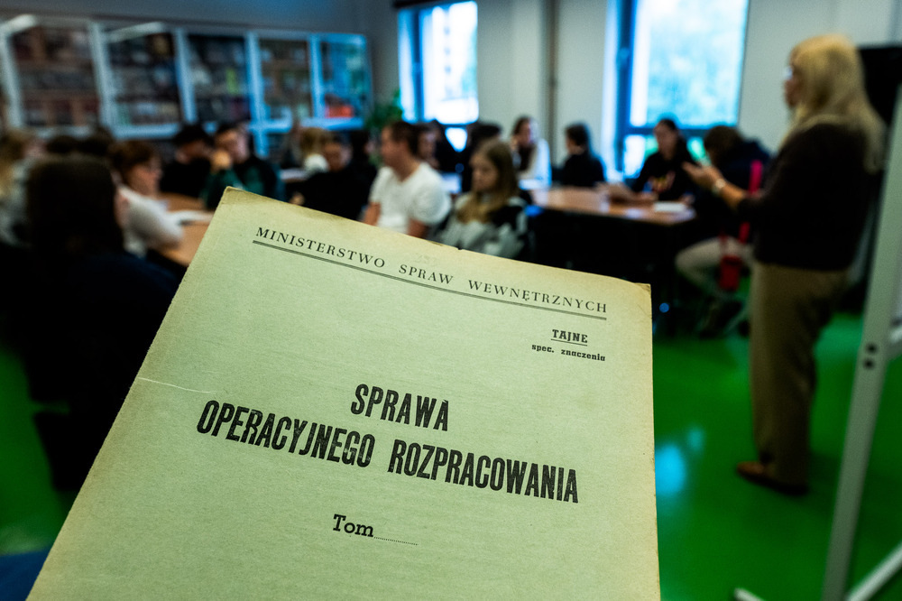 Zajęcia edukacyjne „Co kryją archiwa IPN?”. Fot.: IPN Krzysztof Łojko