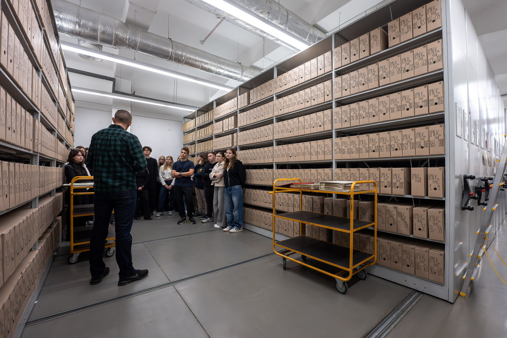 Zajęcia edukacyjne „Co kryją archiwa IPN?”. Fot.: IPN Krzysztof Łojko