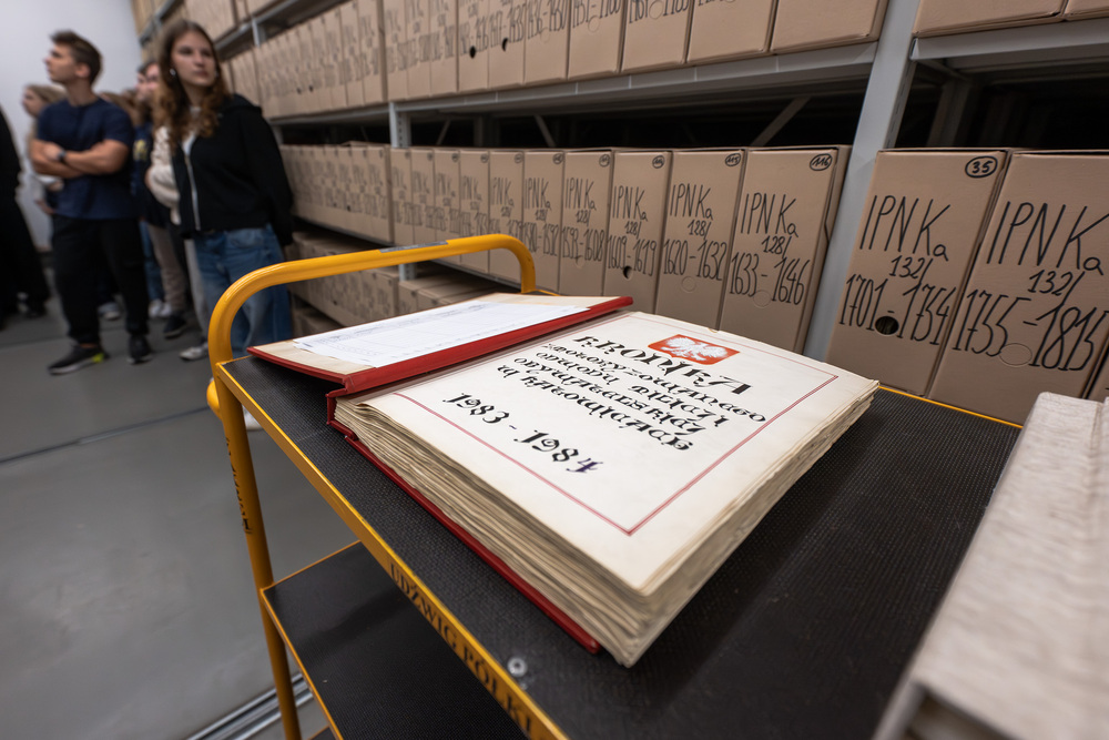 Zajęcia edukacyjne „Co kryją archiwa IPN?”. Fot.: IPN Krzysztof Łojko