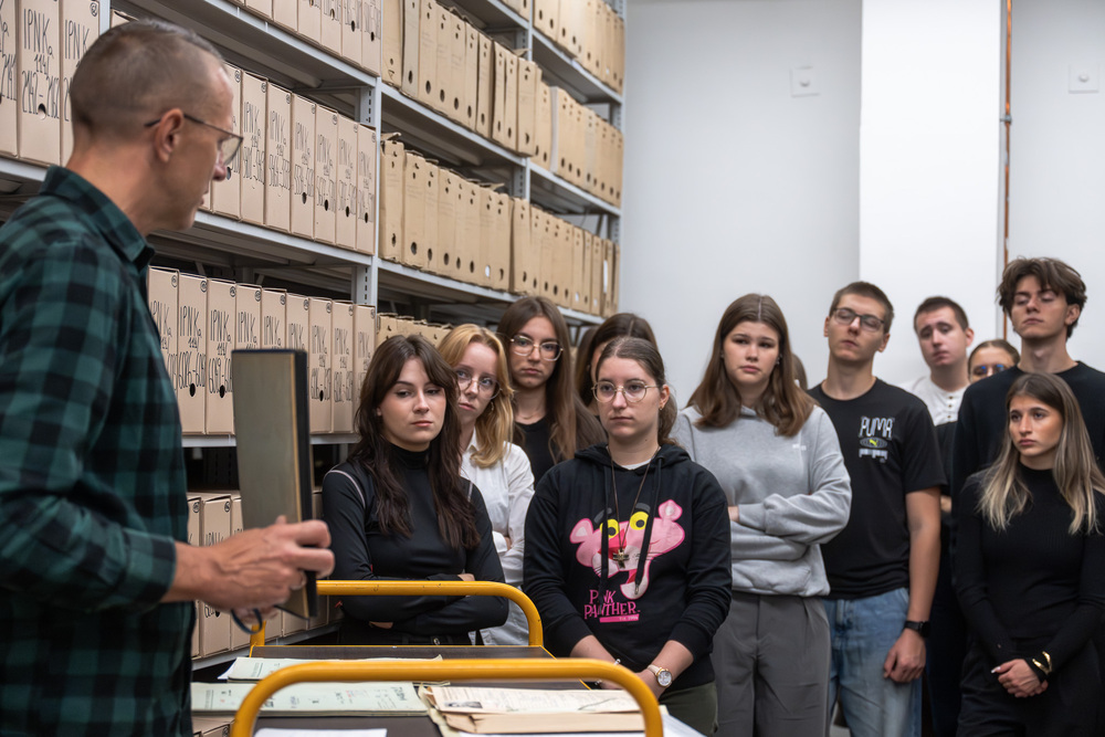 Zajęcia edukacyjne „Co kryją archiwa IPN?”. Fot.: IPN Krzysztof Łojko