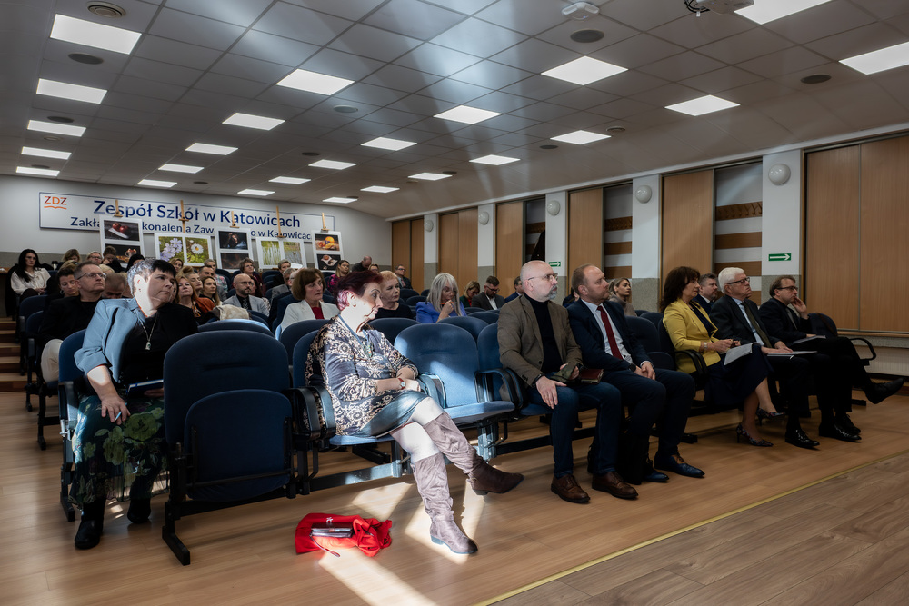 Oddział IPN w Katowicach przedstawił ofertę dla szkół Zakładu Doskonalenia Zawodowego. Fot.: IPN Krzysztof Łojko