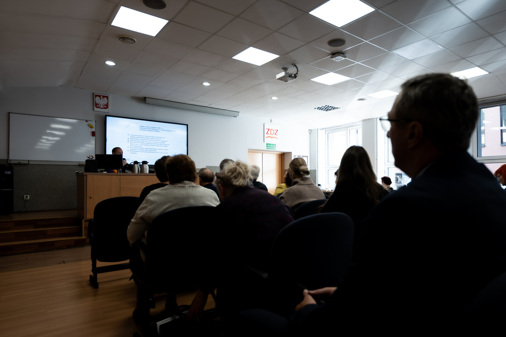 Oddział IPN w Katowicach przedstawił ofertę dla szkół Zakładu Doskonalenia Zawodowego. Fot.: IPN Krzysztof Łojko