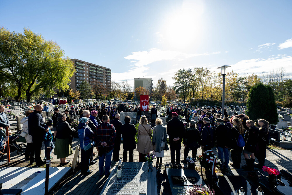 Uroczystość oznaczenia znakiem pamięci „Tobie Polsko” grobu uczestniczki III powstania śląskiego hm. Wandy Jordan-Łowińskiej – Katowice. Fot.: IPN Krzysztof Łojko
