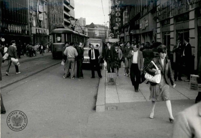 Ulica 3 Maja, widok w stronę Rynku (IPN Ka 048/1954)