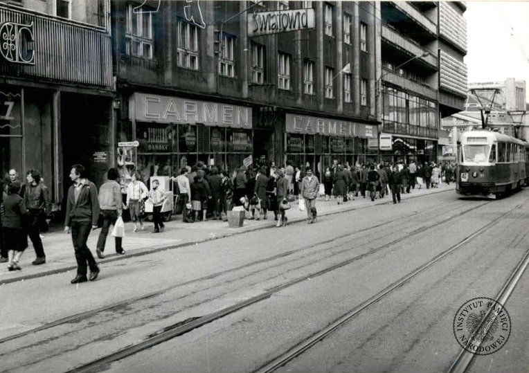 Ulica 3 Maja, widok w stronę Rynku (IPN Ka 048/1954)