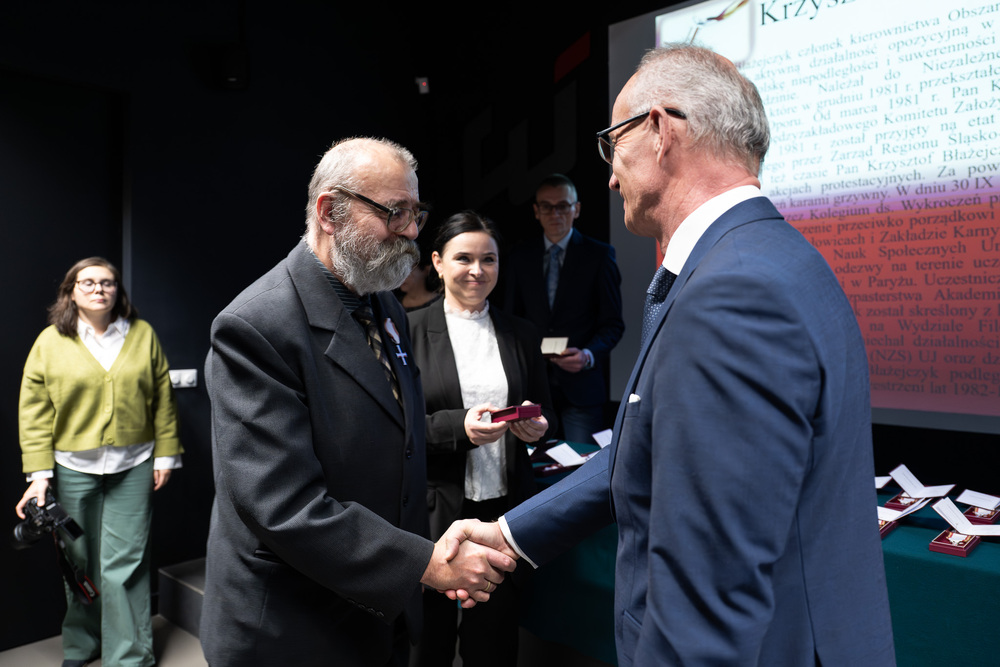 Galeria odznaczonych podczas uroczystości wręczenia Krzyży Wolności i Solidarności. Fot.: IPN Krzysztof Łojko