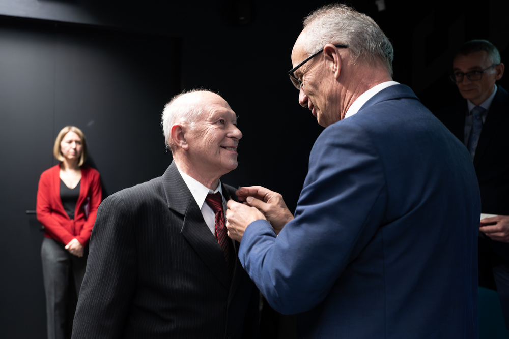 Galeria odznaczonych podczas uroczystości wręczenia Krzyży Wolności i Solidarności. Fot.: IPN Krzysztof Łojko