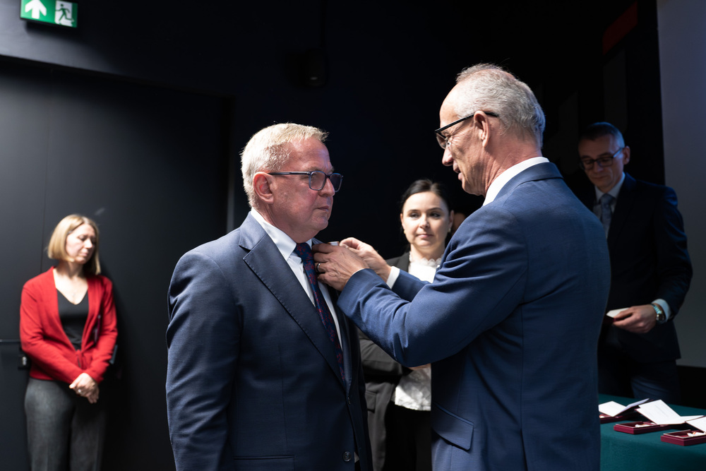 Galeria odznaczonych podczas uroczystości wręczenia Krzyży Wolności i Solidarności. Fot.: IPN Krzysztof Łojko