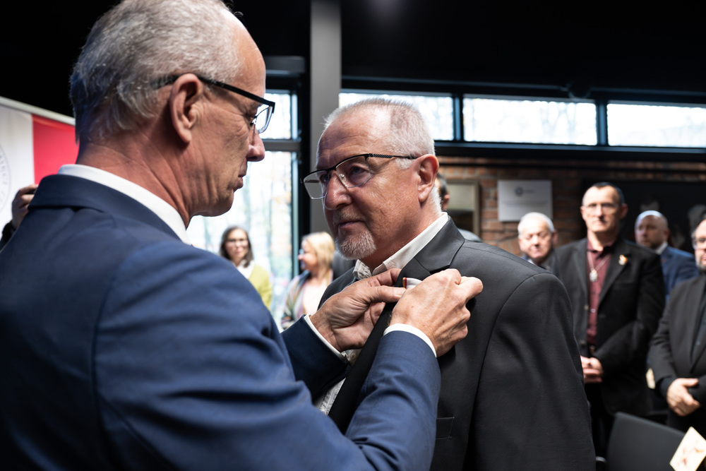 Galeria odznaczonych podczas uroczystości wręczenia Krzyży Wolności i Solidarności. Fot.: IPN Krzysztof Łojko