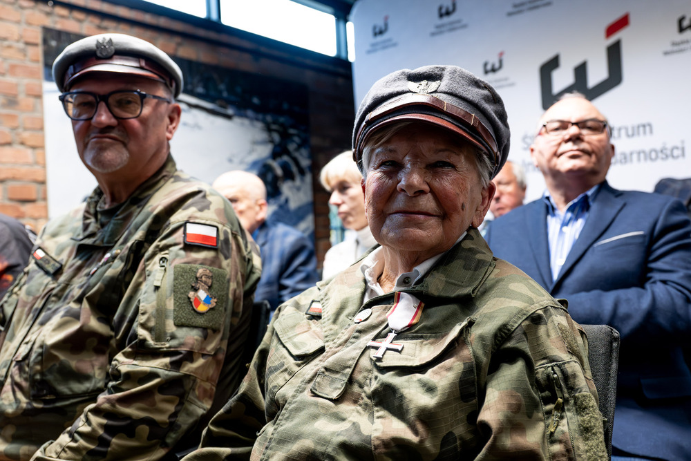 Galeria odznaczonych podczas uroczystości wręczenia Krzyży Wolności i Solidarności. Fot.: IPN Krzysztof Łojko