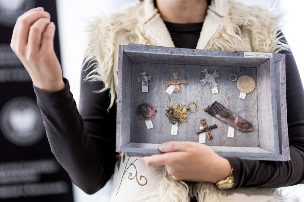 Zajęcia, które uczą pamięci: uczniowie prowadzą „Śledztwo katyńskie”. Fot.: IPN Krzysztof Łojko