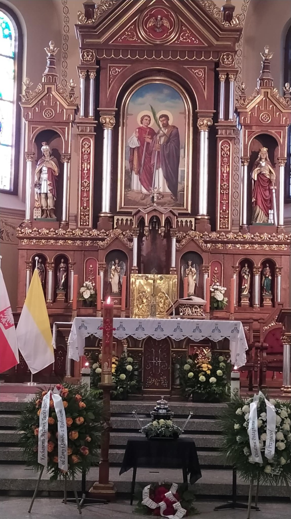 Delegacja katowickiego IPN wzięła udział w ostatnim pożegnaniu zmarłego. Fot. IPN