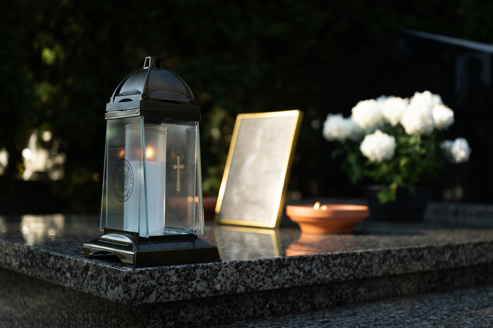 Uroczystość oznaczenia grobu gen. broni Leona Berbeckiego plakietą „Grób Weterana Walk o Wolność i Niepodległość Polski”. Fot.: IPN Krzysztof Łojko