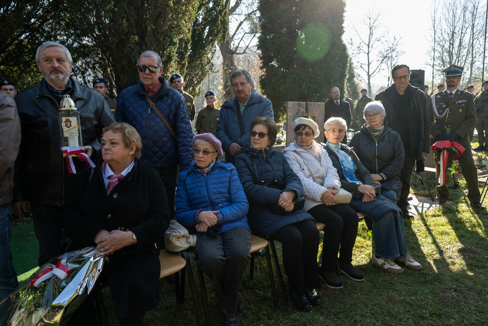 Uroczystość oznaczenia grobu gen. broni Leona Berbeckiego plakietą „Grób Weterana Walk o Wolność i Niepodległość Polski”. Fot.: IPN Krzysztof Łojko