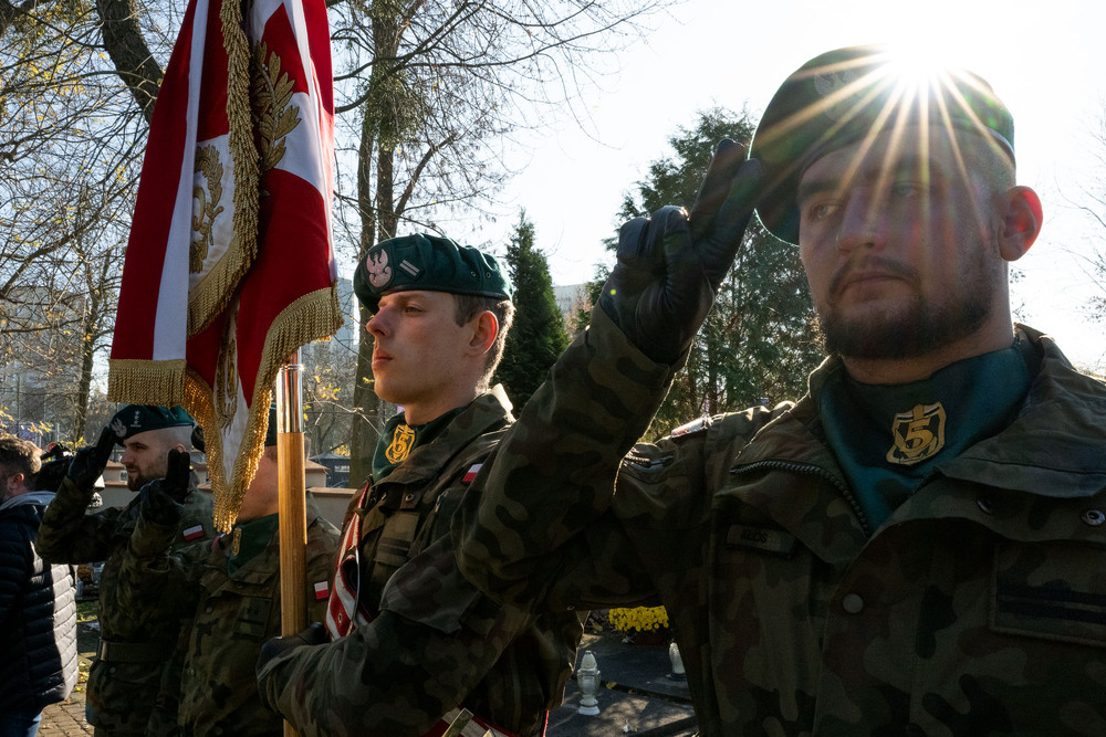 Uroczystość oznaczenia grobu gen. broni Leona Berbeckiego plakietą „Grób Weterana Walk o Wolność i Niepodległość Polski”. Fot.: IPN Krzysztof Łojko