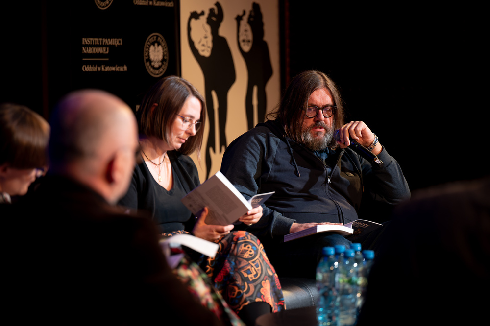 Słuchanie w ciemnościach „Po prostu Korfanty” – Katowice, 15 listopada 2025. Fot.: IPN Krzysztof Łojko