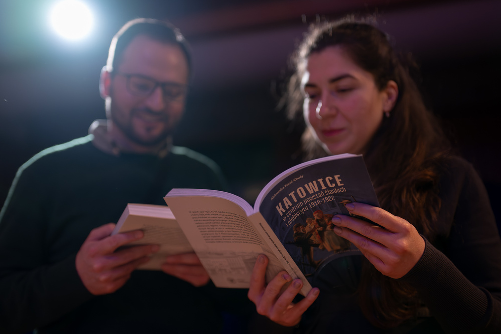 Słuchanie w ciemnościach „Po prostu Korfanty” – Katowice, 15 listopada 2025. Fot.: IPN Krzysztof Łojko