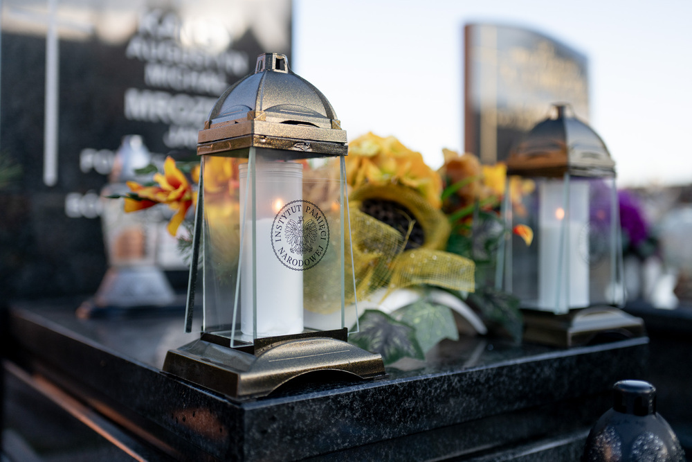 Uhonorowaliśmy Powstańców Śląskich w Chorzowie znakiem pamięci Tobie Polsko. Fot.: IPN Krzysztof Łojko