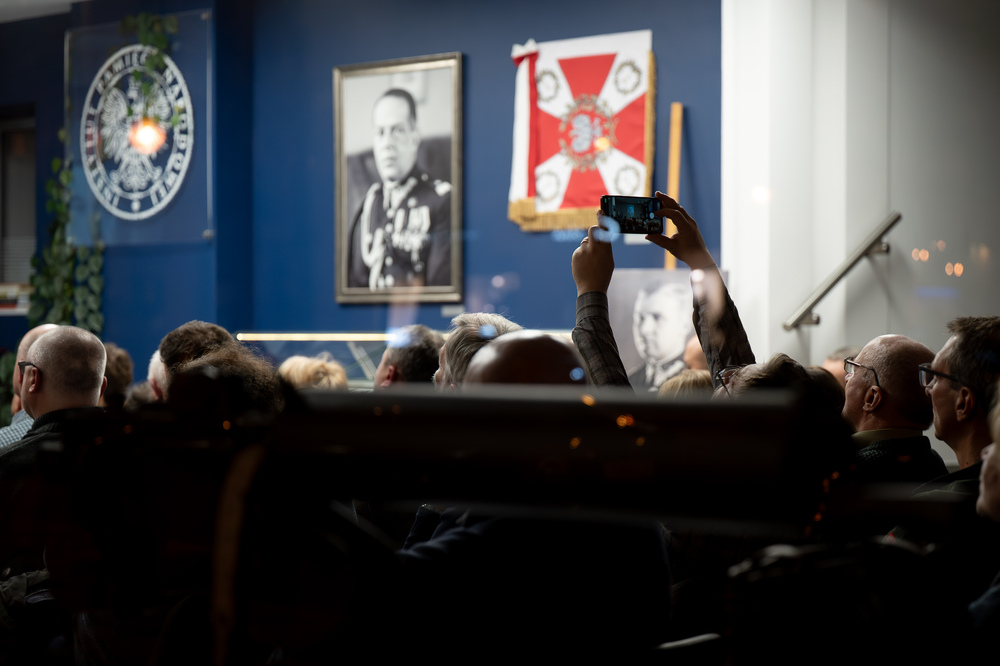 Wykład Adama Kurusa „Nieznane fakty o boju Wołyńskiej Brygady Kawalerii pod Mokrą 1 IX 1939”. Fot.: IPN Krzysztof Łojko