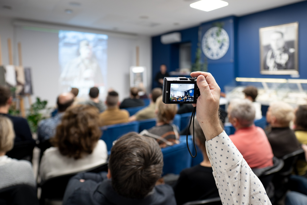 Wykład Adama Kurusa „Nieznane fakty o boju Wołyńskiej Brygady Kawalerii pod Mokrą 1 IX 1939”. Fot.: IPN Krzysztof Łojko