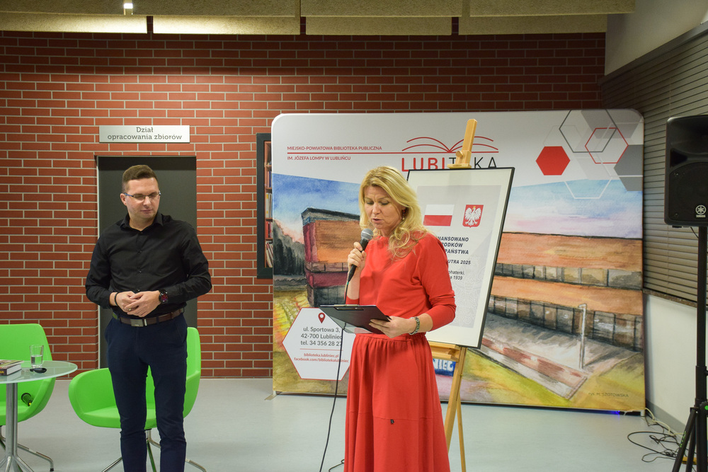 Zajęcia edukacyjne IPN w regionie częstochowskim. Fot. LUBITEKA Miejsko-Powiatowa Biblioteka Publiczna im. Józefa Lompy w Lublińcu