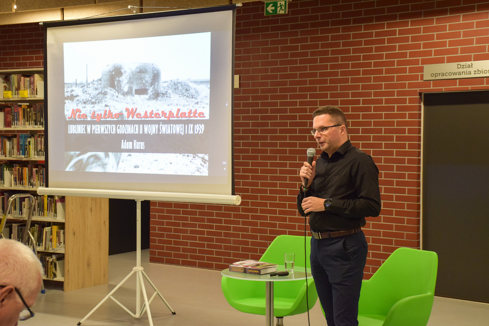 Zajęcia edukacyjne IPN w regionie częstochowskim. Fot. LUBITEKA Miejsko-Powiatowa Biblioteka Publiczna im. Józefa Lompy w Lublińcu