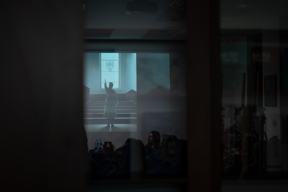 Spotkanie z Janem Jakubem Grabowskim, autorem książki „Suki, wiedźmy i bestie. Historie nadzorczyń z niemieckich obozów koncentracyjnych”. Fot.: IPN Krzysztof Łojko