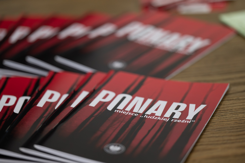 Wykład Przemysława Namsołka „Wileńska Golgota. Zbrodnia w Ponarach 1941–1944”. Fot.: IPN Krzysztof Łojko