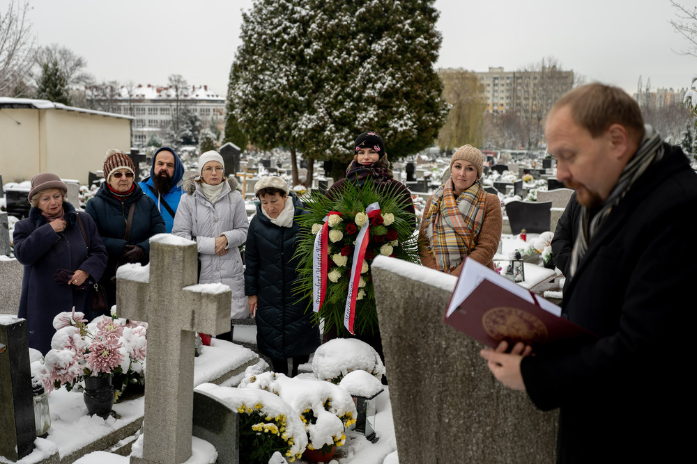 Uroczystość oznaczenia grobu obrońcy Lwowa śp. Ludwika Giebułtowicza plakietą „Grób Weterana Walk o Wolność i Niepodległość Polski”. Fot.: IPN Krzysztof Łojko