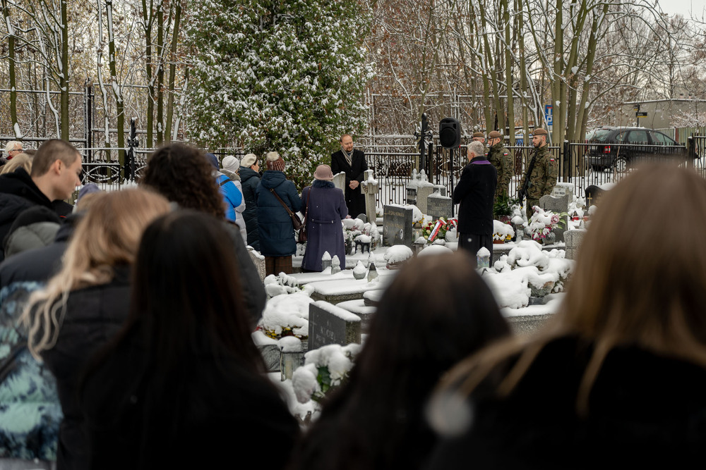 Uroczystość oznaczenia grobu obrońcy Lwowa śp. Ludwika Giebułtowicza plakietą „Grób Weterana Walk o Wolność i Niepodległość Polski”. Fot.: IPN Krzysztof Łojko