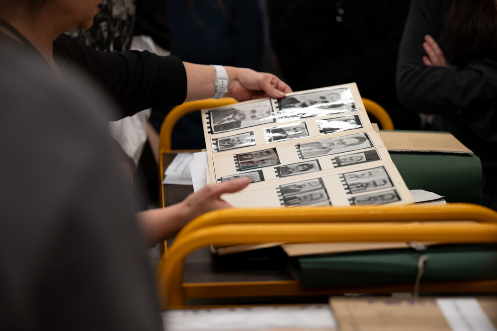 Jak magazyny akt IPN zmieniają się w żywą lekcję historii dla uczniów? Zajęcia "Co kryją Archiwa IPN?". Fot.: IPN Krzysztof Łojko