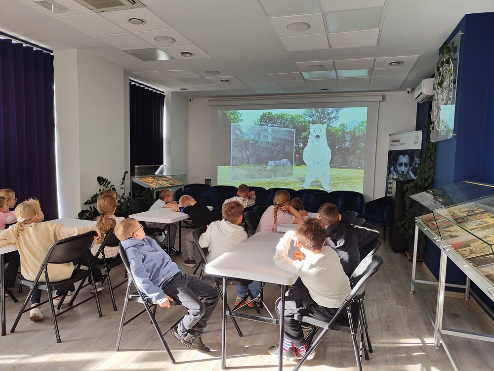 Zwierzęta w służbie ojczyzny: Baśka Murmańska oraz Kasztanka